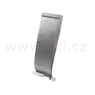 Vnější spodní část B sloupku, P