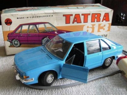 Tatra 613
