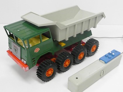 Truck tipper