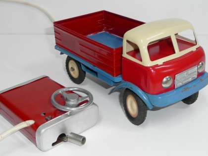 Tatra 805 remote control