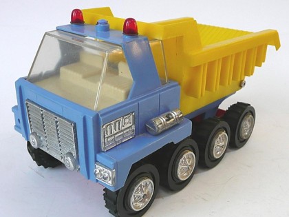 Crawler truck Bison
