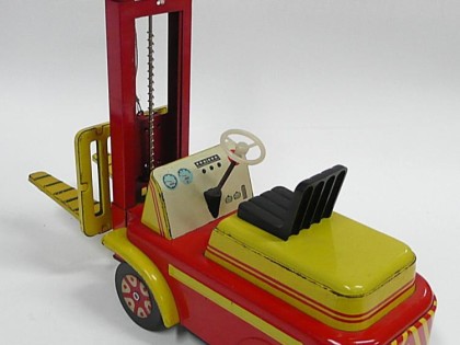 Forklift 1