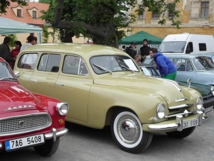 Naše 1201 STW
